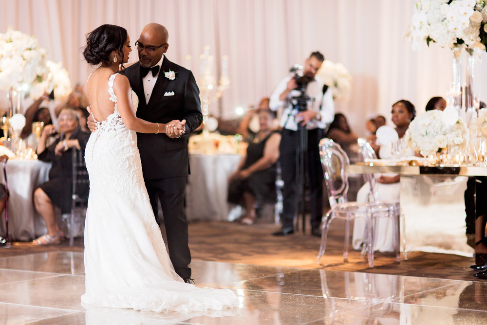 Angela Michael Colvin-Dallas Wedding-Pharris Photography-Blog-0041.jpg