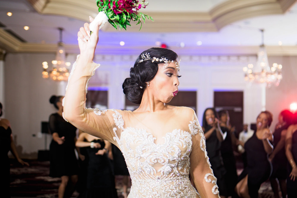 Pharris Photography- Houston Wedding- Krystyn and Joshual- Texas Wedding- Bouquet Toss