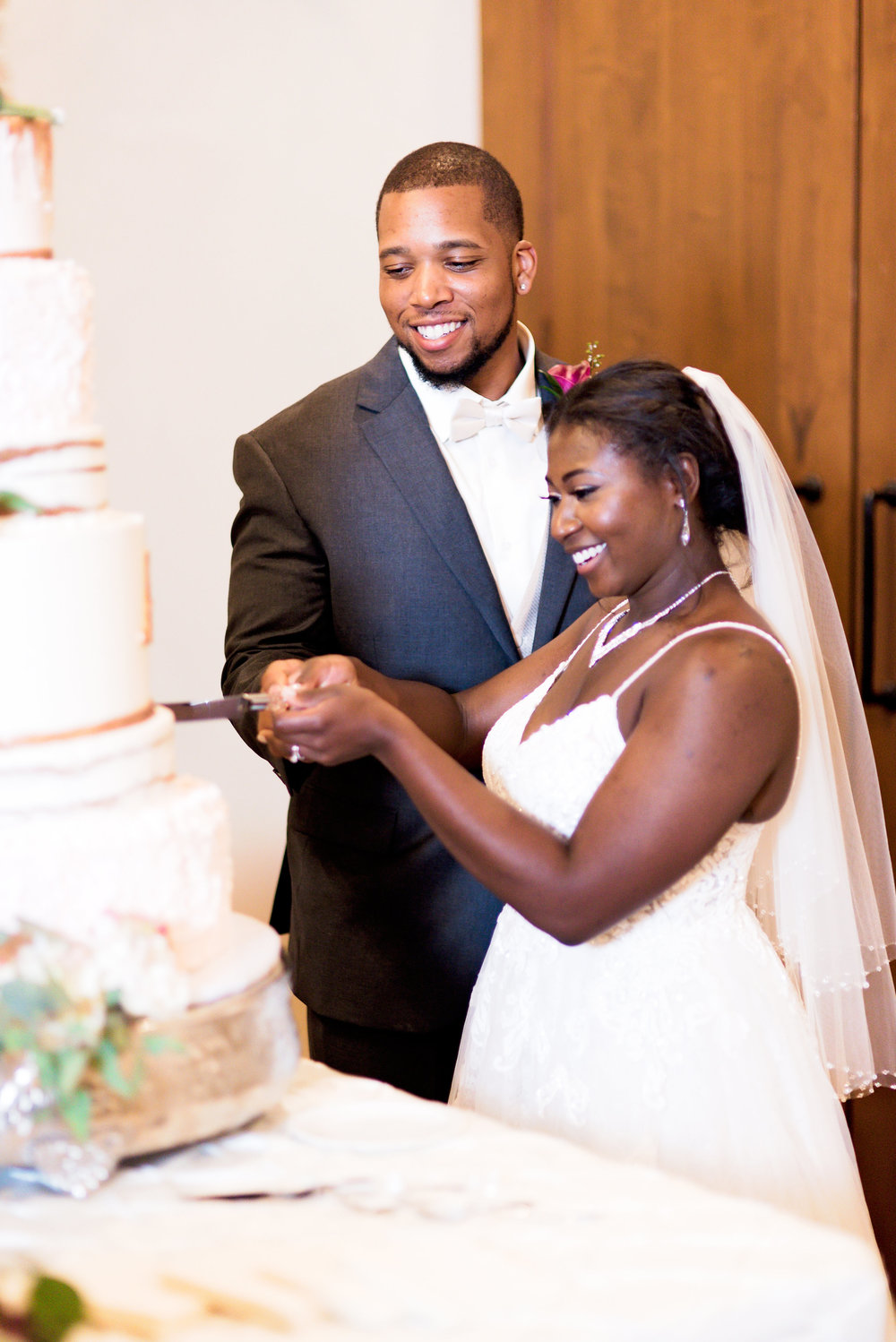 New Braunfels Wedding- Pharris Photography- Reception- Adrianna + Kevin- Cake Tasting