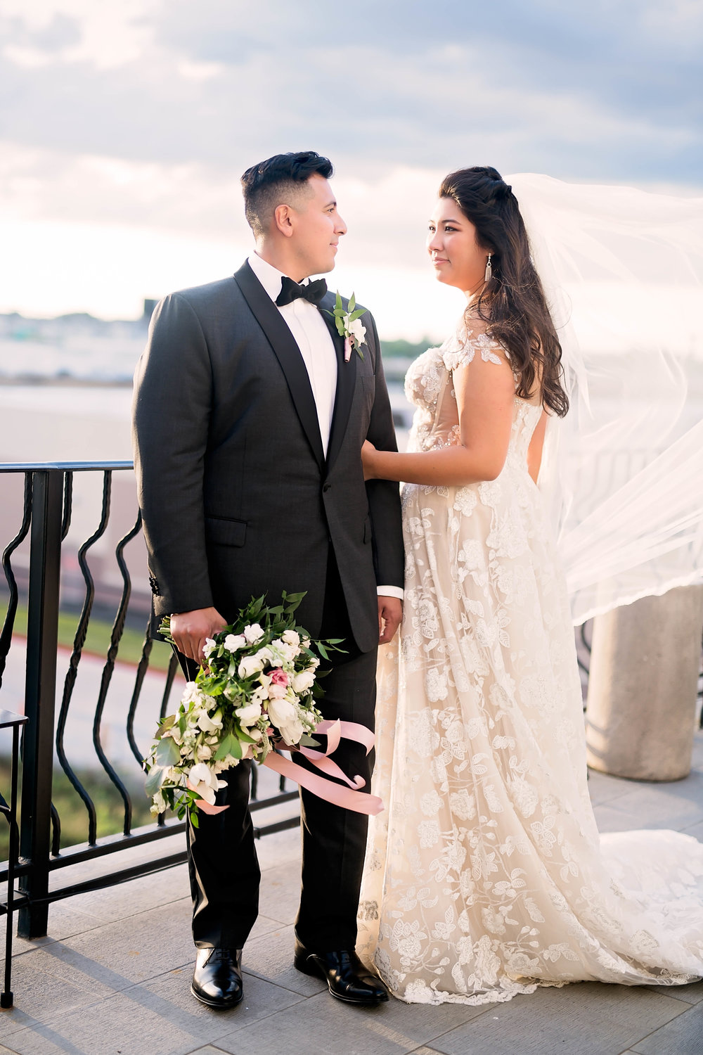 Houston Wedding- Pharris Photography- Couple- Kaimyn + Ezra- Bride &amp; Groom