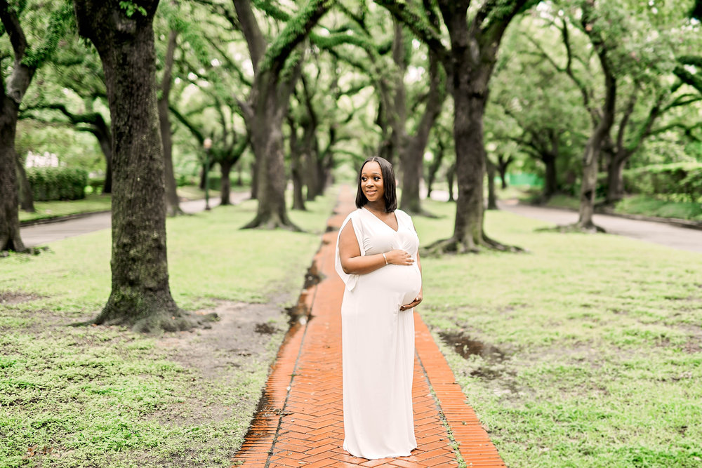 Pharris Photography- Maternity Session- Margaux- N&amp;S Boulevard Oaks- Houston