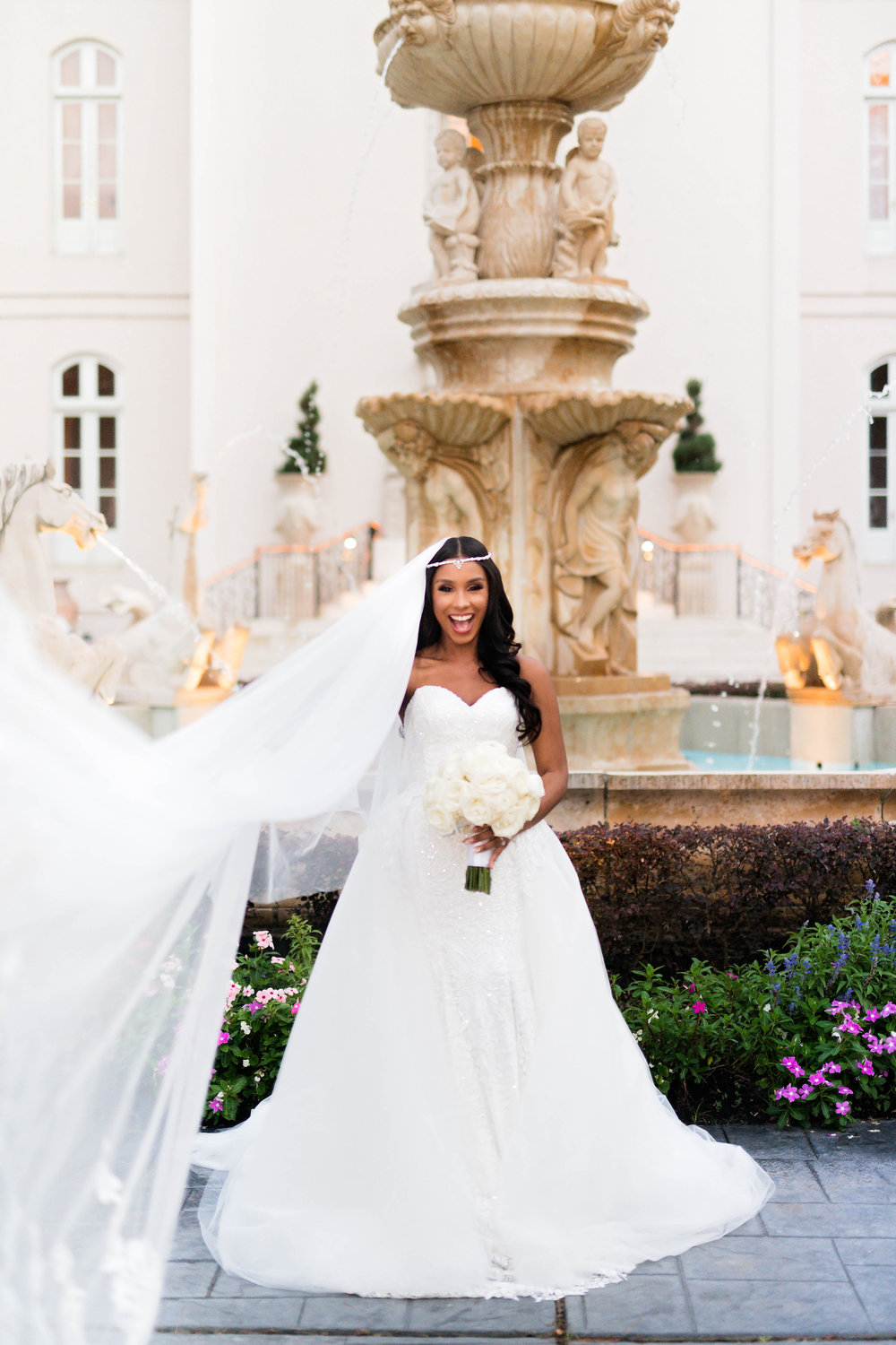 Houston Wedding- Pharris Photography- Couple- Jasmin + Jordan- Bride