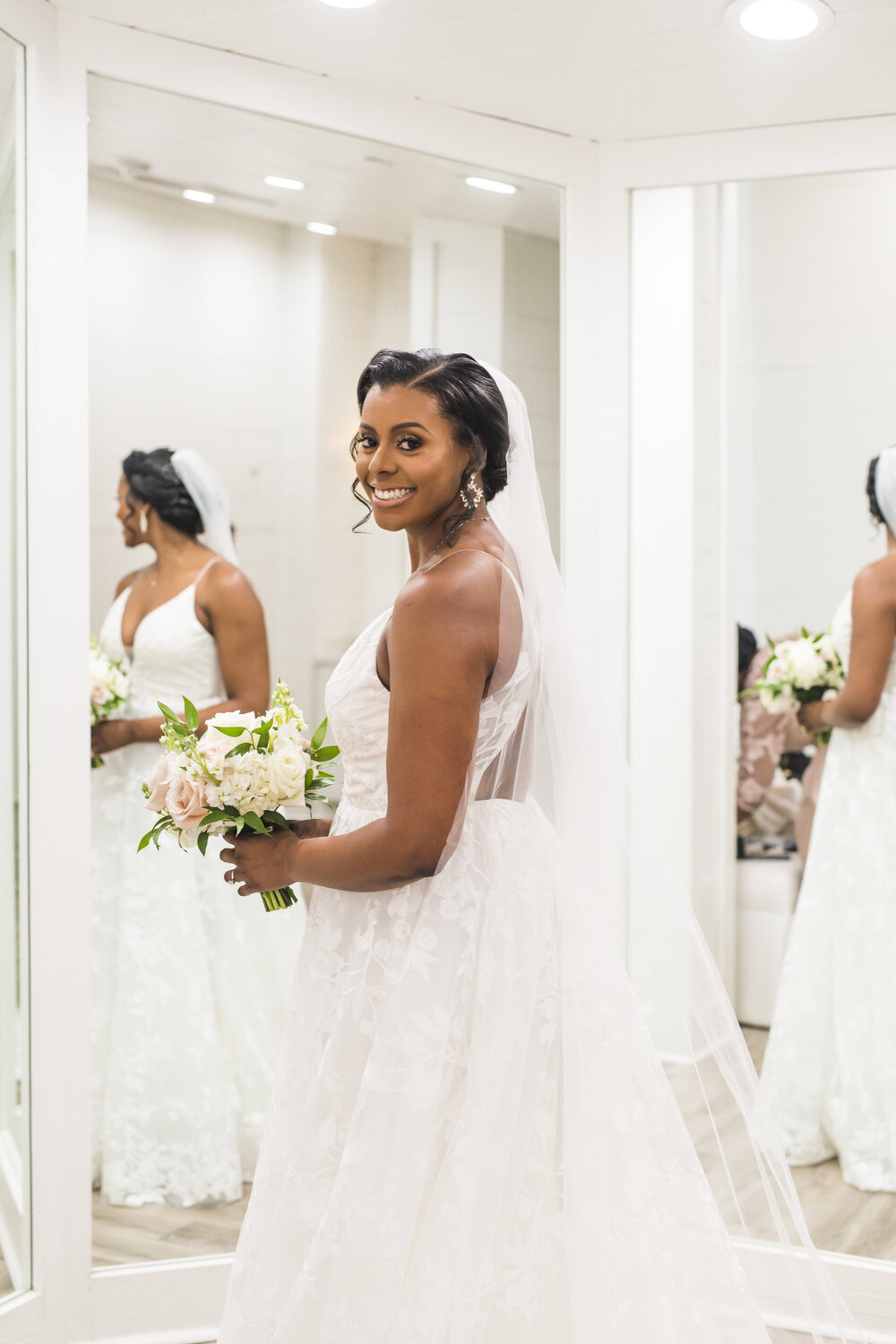 Dallas Wedding- Pharris Photography- Getting Ready- Alexiss + Chaz- Bride