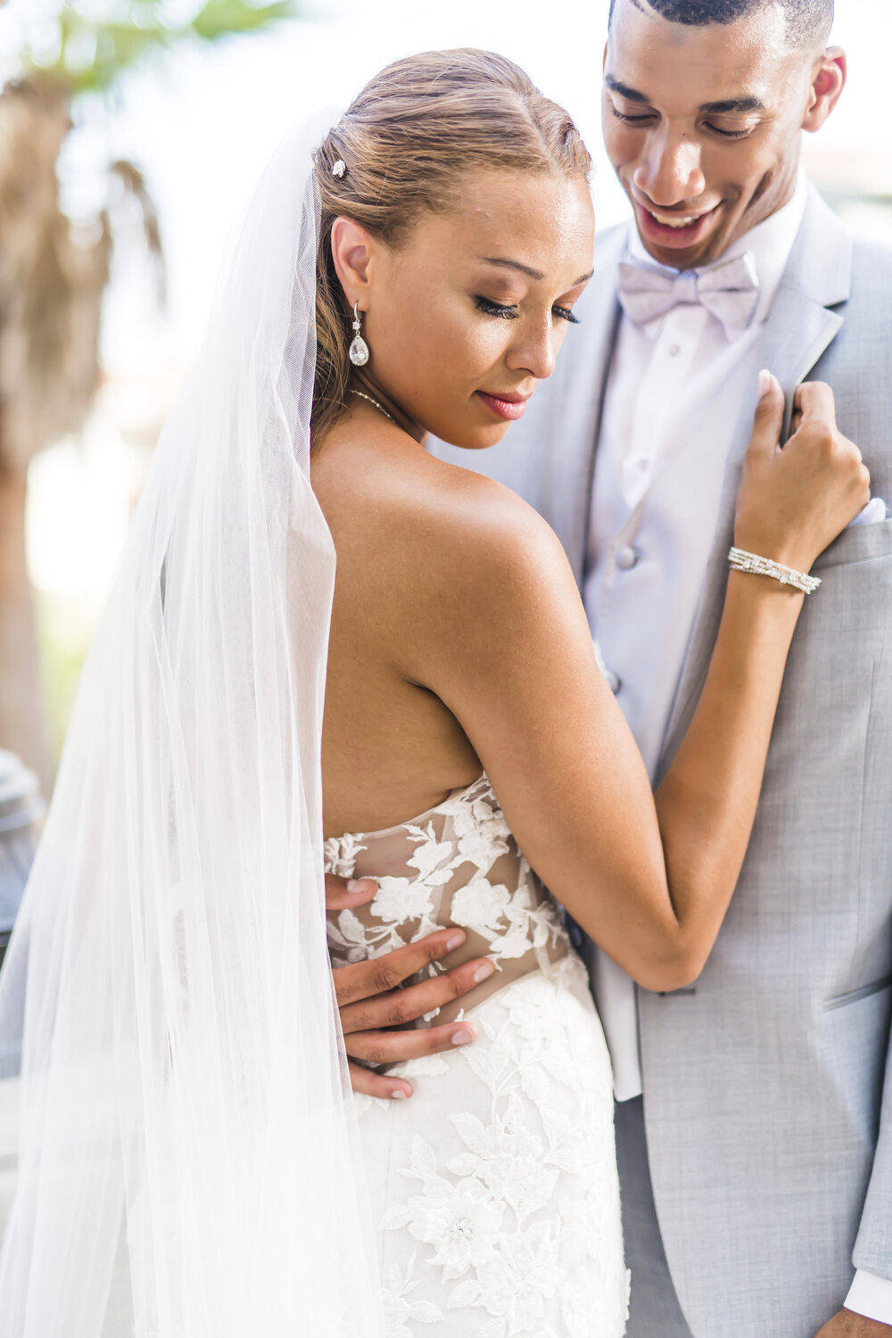 San Antonio Wedding- Elian Hotel and Resort- Pharris Photography- Couple- Amber + Kodi- Bride &amp; Groom