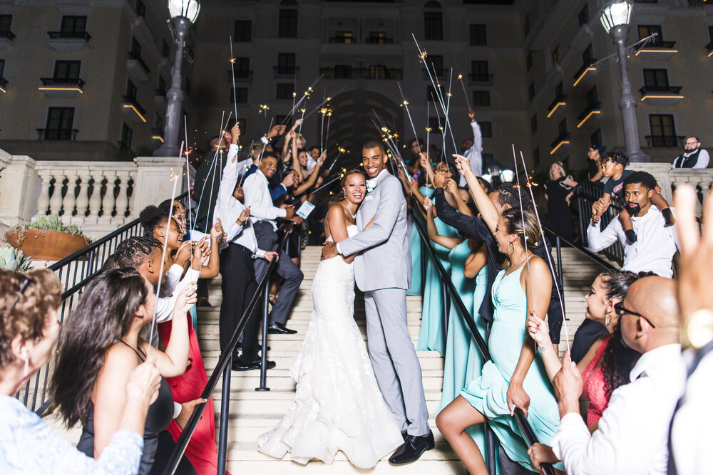 San Antonio Wedding- Elian Hotel and Resort- Pharris Photography- Reception- Amber + Kodi- Send Off- Sparklers