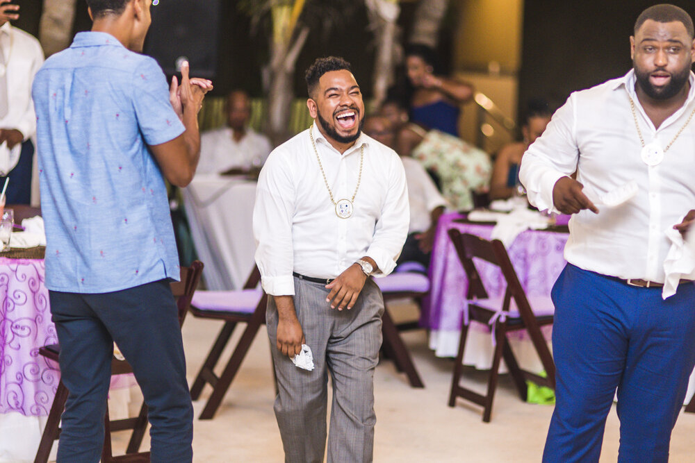 Cancún Wedding- Ed Dorado Royale Resort- Pharris Photography- Reception- Carrie + Eugene- Garter Toss