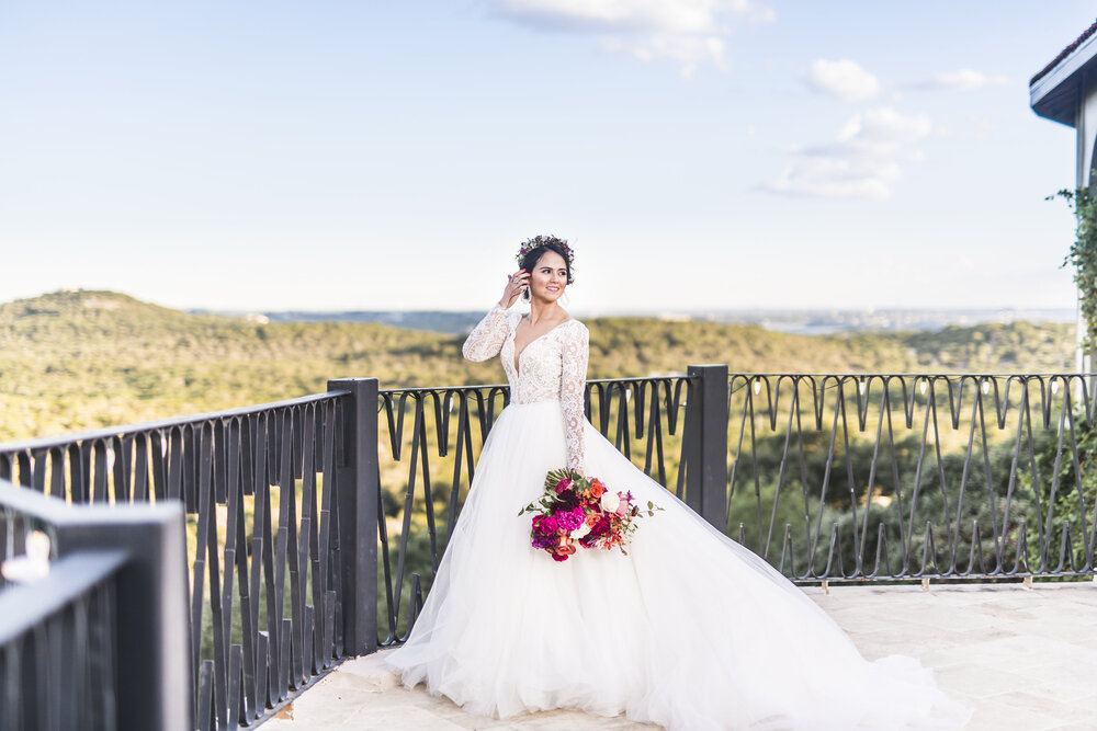 Jonestown Wedding- Villa Antonia-  Pharris Photography- Couple- Phil + Laura- Bride