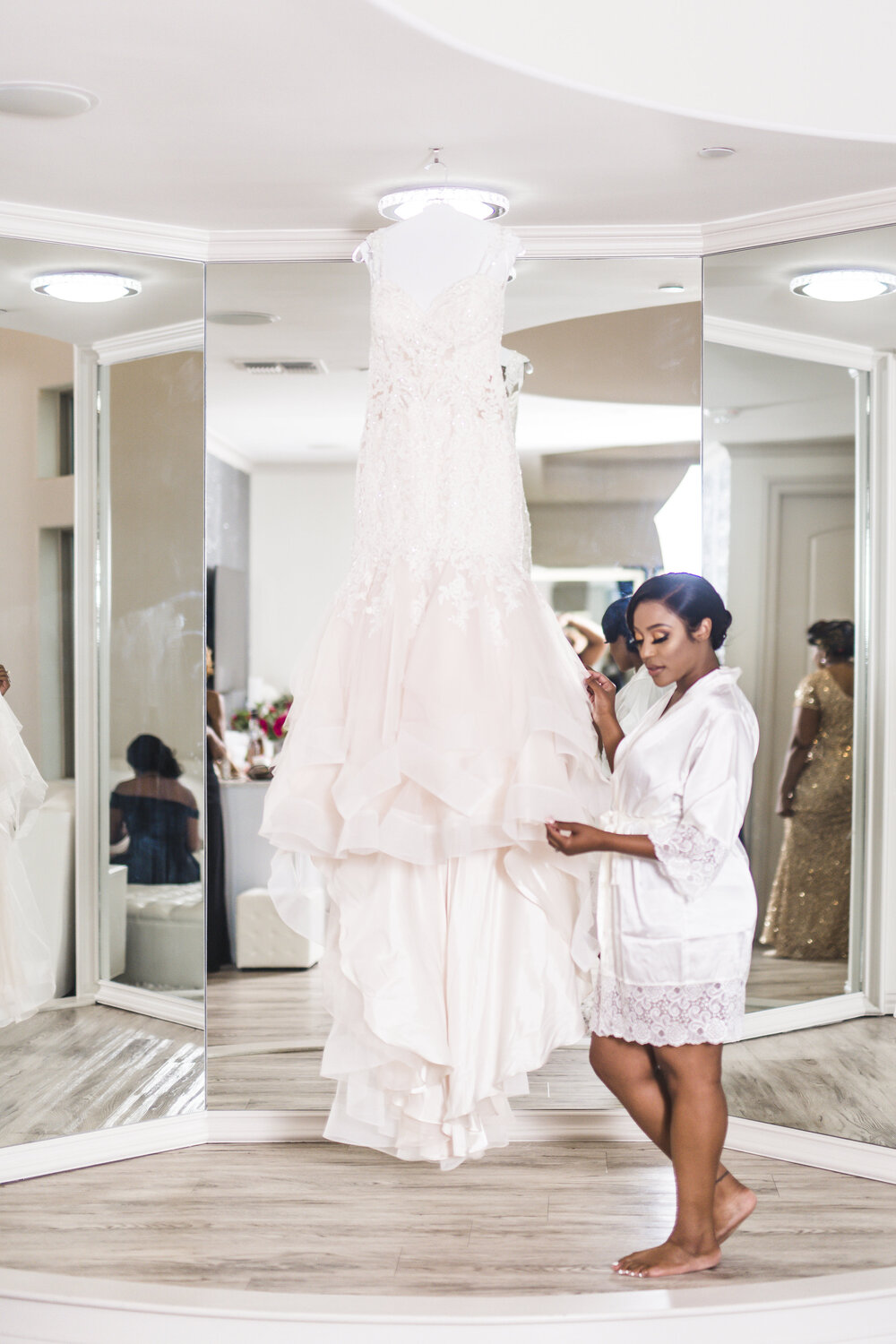 Dallas Wedding- Knotting Hill Place- Pharris Photography- Getting Ready- Alfred + Breanna -Bride