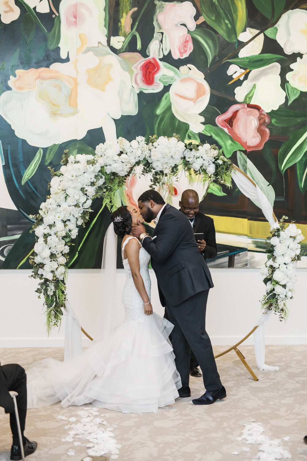 Dallas,TX Wedding- Hall Arts Hotel- Pharris Photography- Ceremony- Chloe + Demetrius- First Kiss