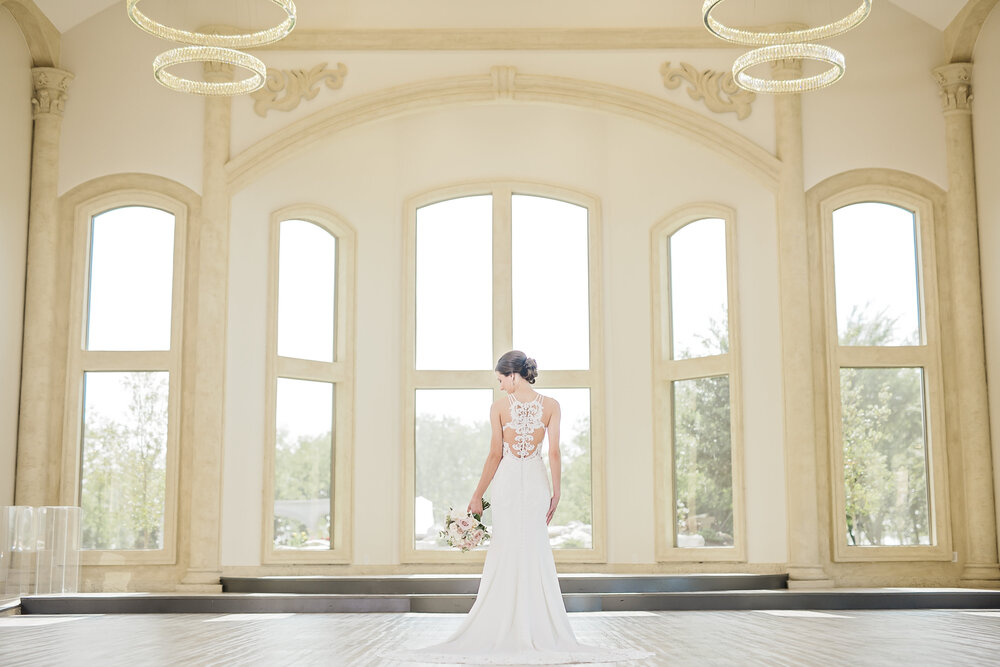 Little Elm, Texas Bridal Portraits- Pharris Photography- Bridal Session-Knotting Hill Place-Leah Dudley