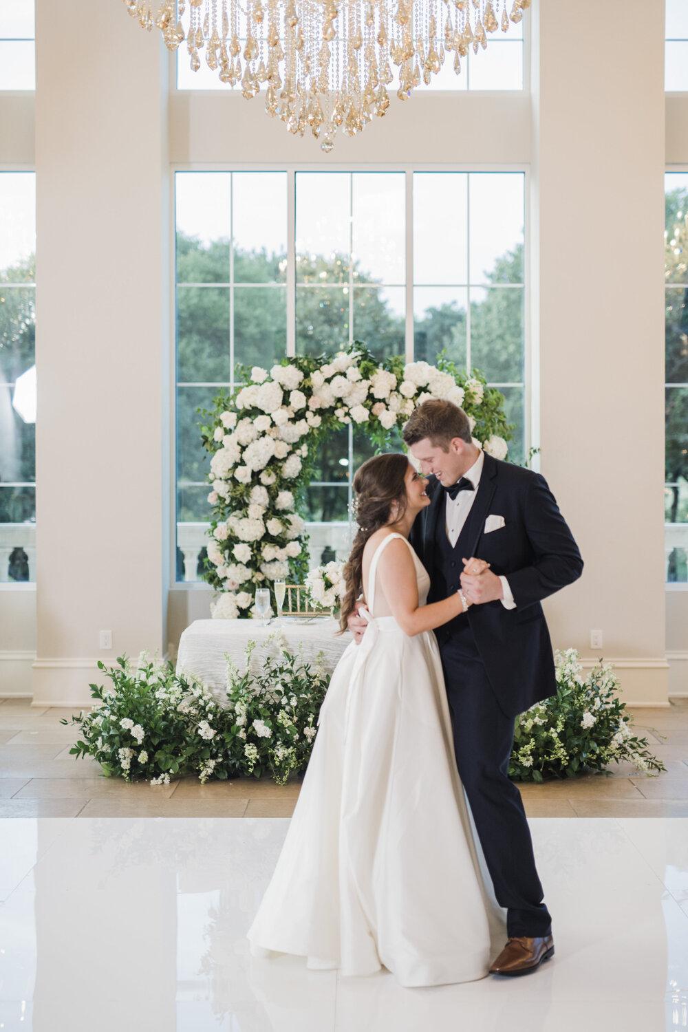 Tomball, TX Wedding-Sandlewood Manor- Pharris Photography-Reception-Shannon + Tyler-First Dance