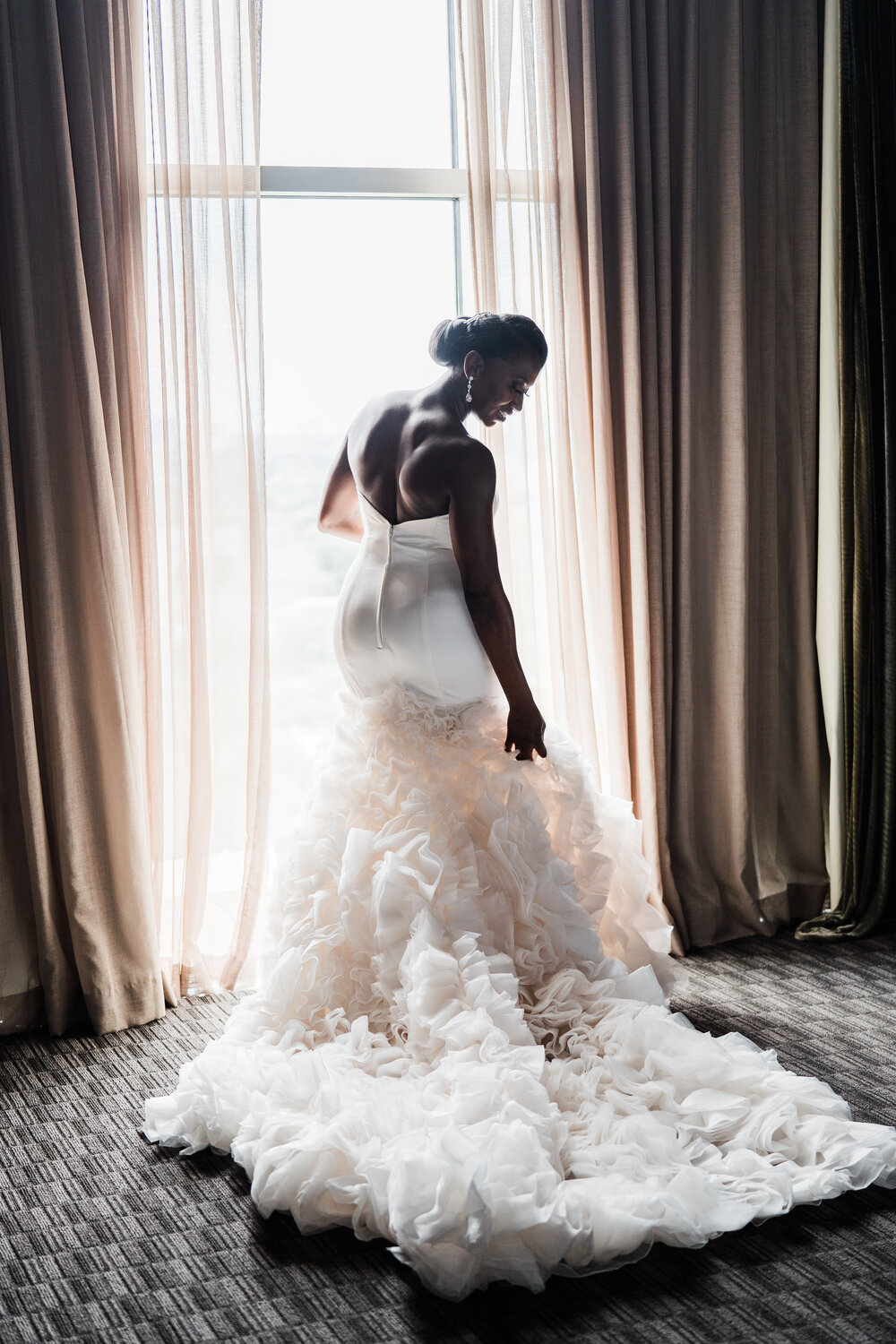 Houston Wedding- Hotel ZaZa- Pharris Photography- Getting Ready- Angie + Charles