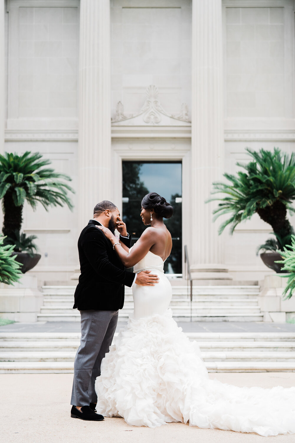 Houston Wedding- Hotel ZaZa- Pharris Photography- Getting Ready- Angie + Charles- First Look