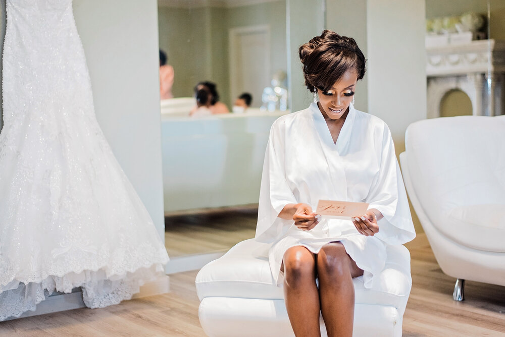 Dallas Texas Wedding- Sans Souci Ballroom- Pharris Photography- Getting Ready- Crystal + Tristan