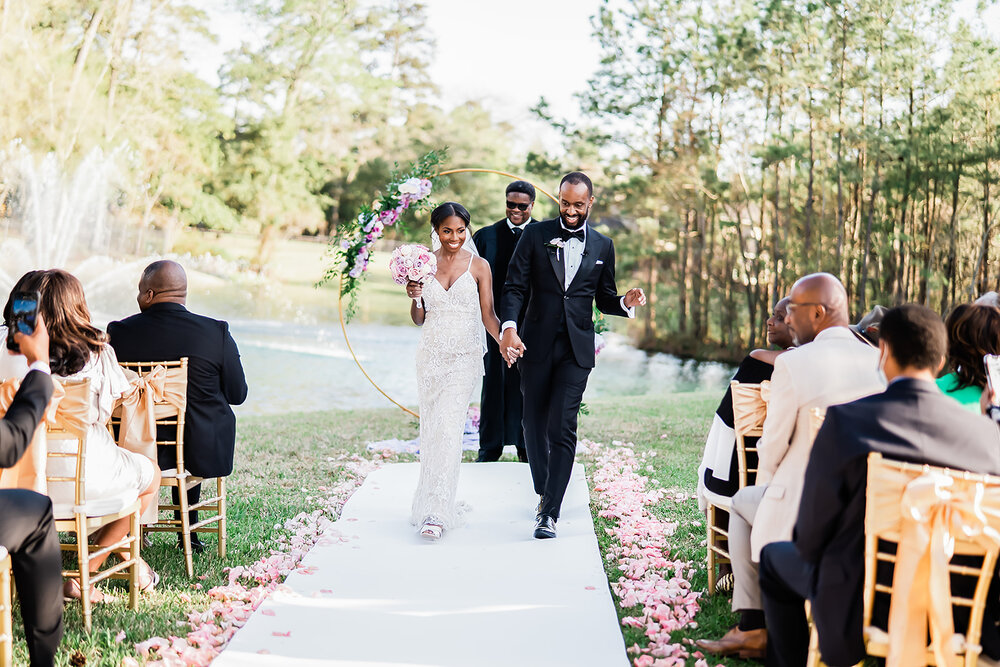 Kingswood TX Wedding- Private Residence- Pharris Photography- Ceremony- Tiffany + Tyrone- The alter