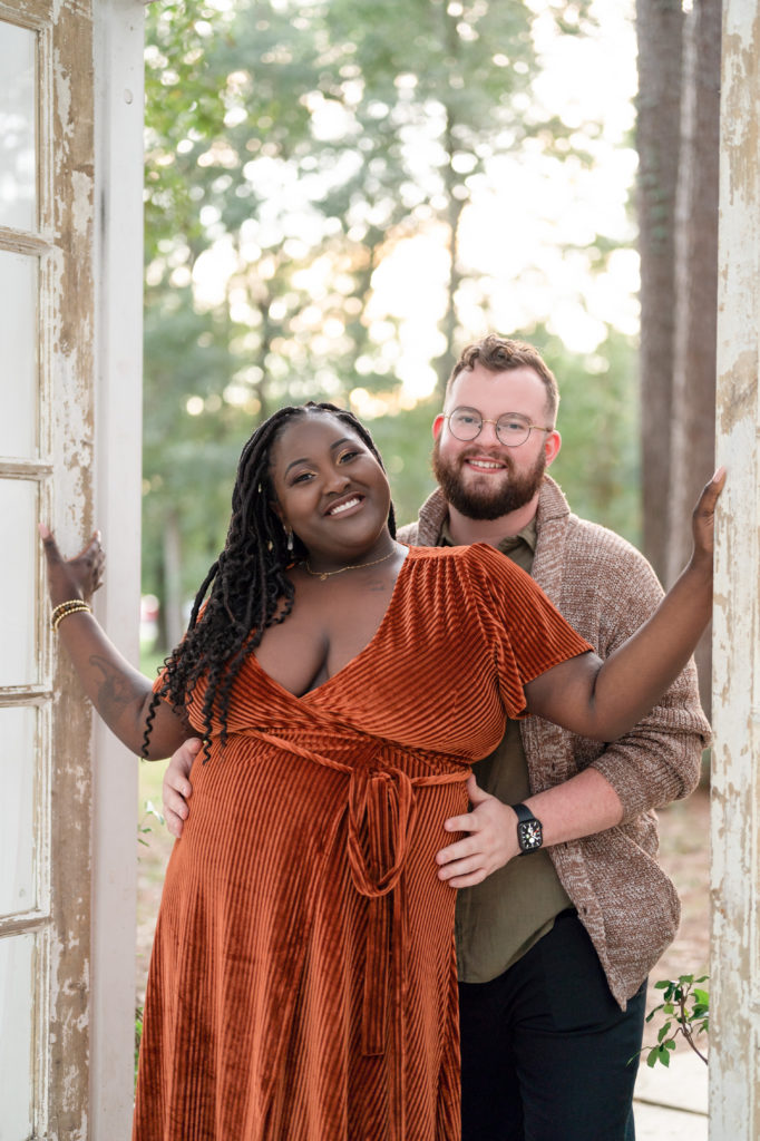 engagement session door pose